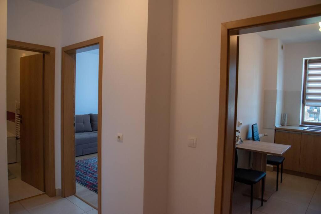 Apartament Cu 1 Camera Pentru Un Sejur Minunat Braşov Extérieur photo